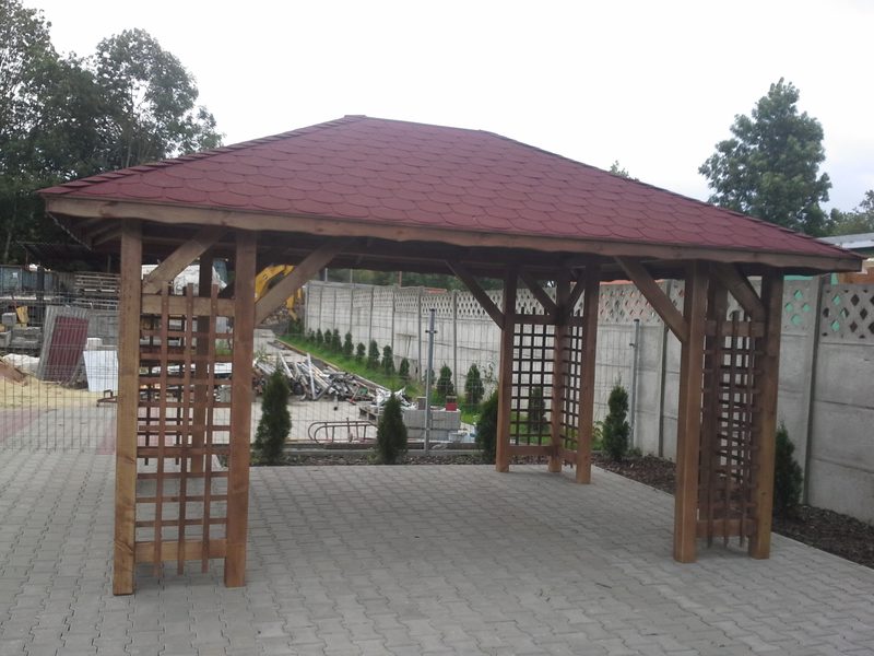 Altana ogrodowa - realizacja w ogrodzie